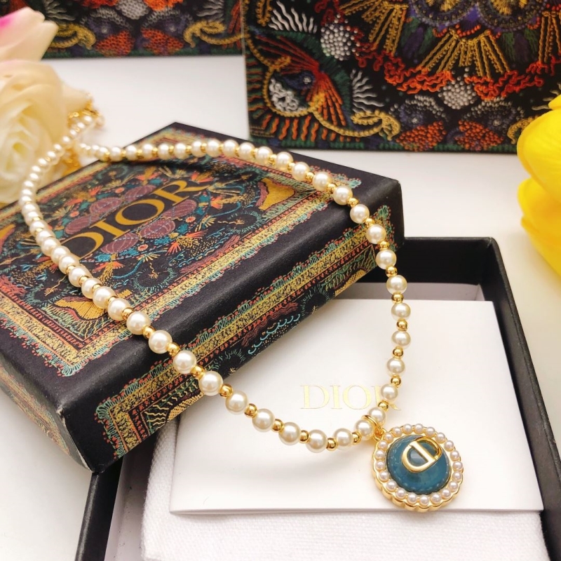 chr1st1an D10r necklaces